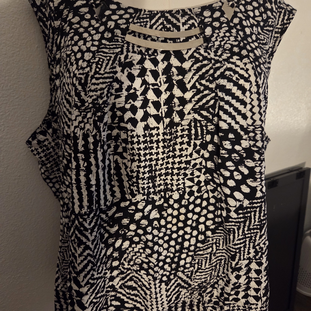 Milano Black and White Patterned Blouse